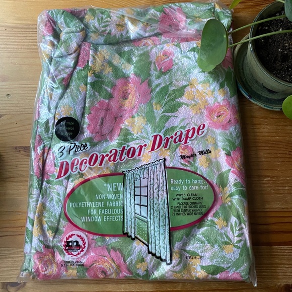 Vintage 3 Piece “Decorator Drape”